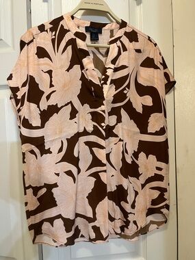 Rachel Zoe Brown & Blush Floral Short-Sleeve Button Front Blouse